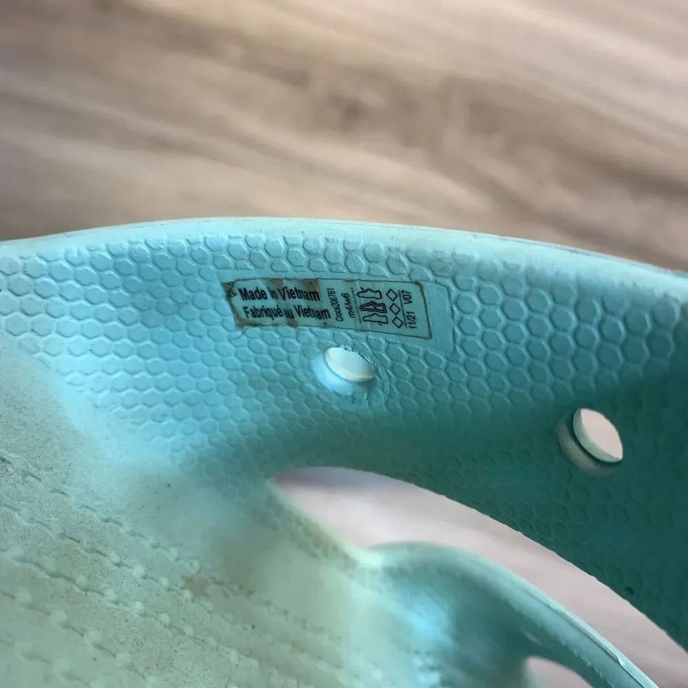 Crocs Classic 206761 Two-Strap Sandals Slides‎ Light Blue Mens 4  Womens 6